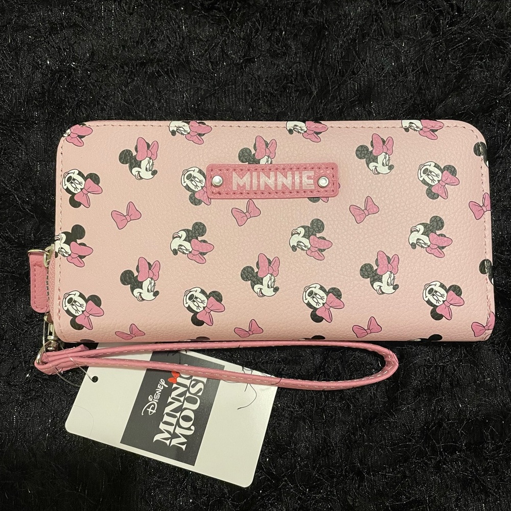 Disney Minnie Mouse pink zip around wallet